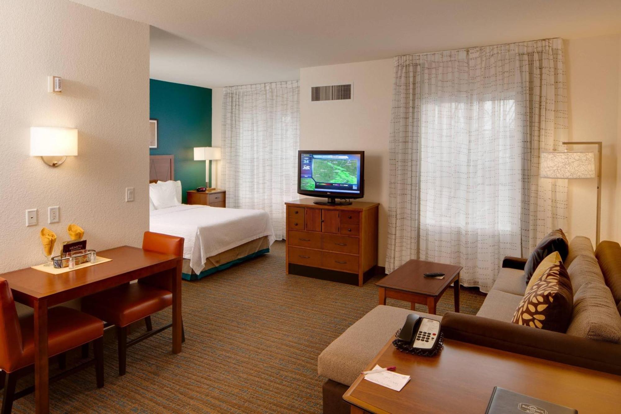 Residence Inn By Marriott Wichita East At Plazzio Exterior foto